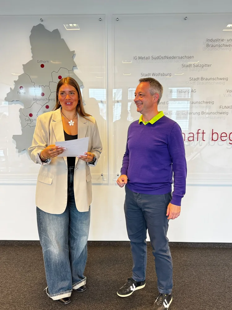 Florian Schulz im Gespräch bei einer zertifizierten Weiterbildung in der Region Braunschweig